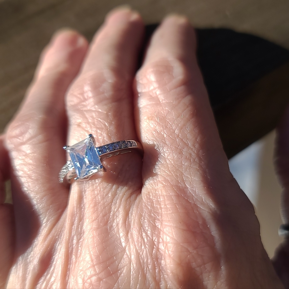 Huge emerald cut white sapphire engagement style ring size 7.5 - Picture 9 of 12